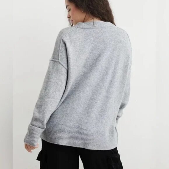 Aerie Unreal Pullover Gray Oversized  Cozy Lightweight Soft Sweater L Large - Picture 2 of 4